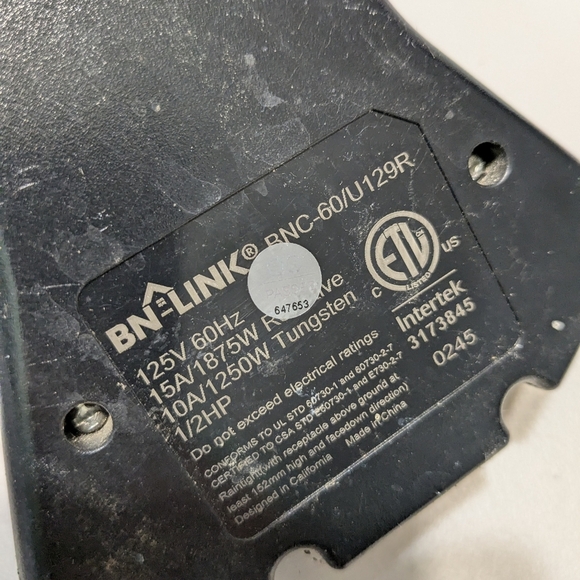 Remote Controlled Three Outlet Switch Extension Cord Tap BNC-60 - Picture 2 of 7